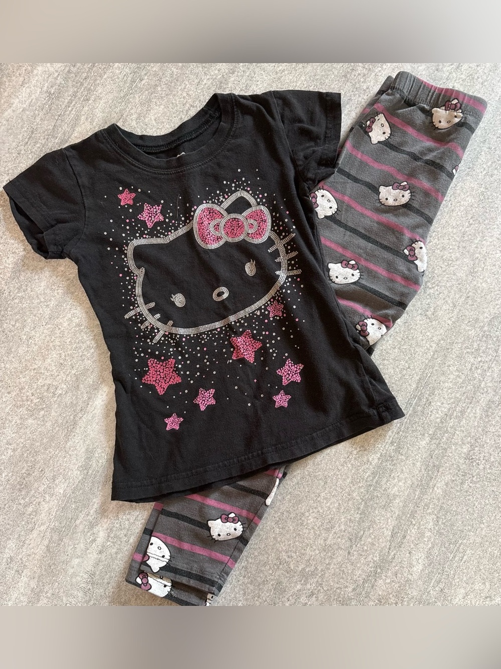Hello Kitty Black & Pink Girls 2 piece bundle Set with Gray Striped Pants SZ-4-5